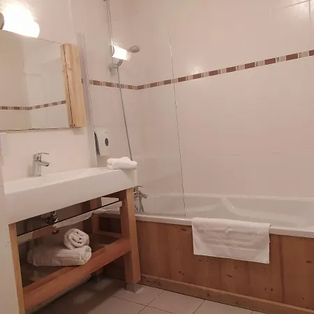 Aalborg מלון 3*